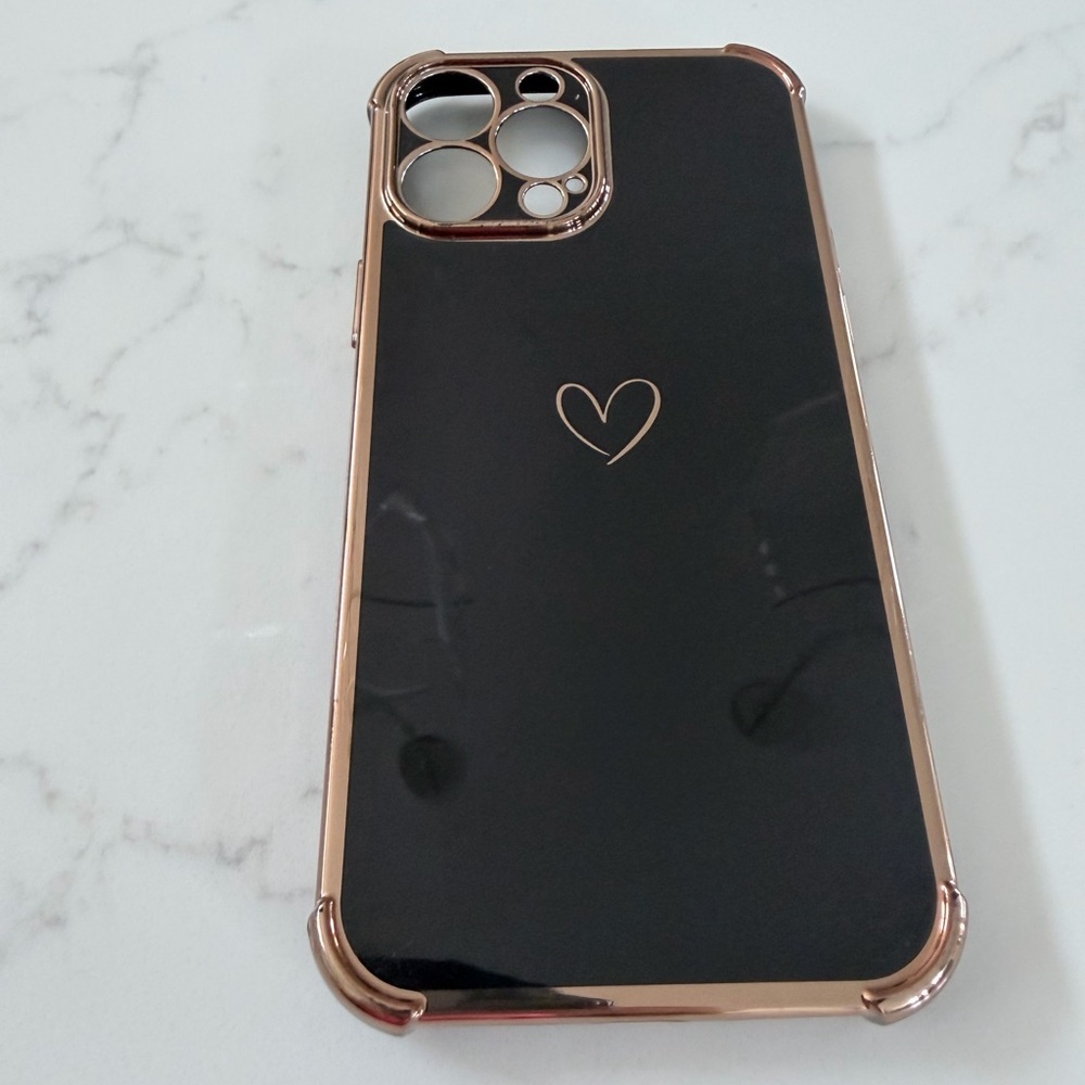 iPhone 13 Pro Max Elegant Black and Gold Heart Phone Case